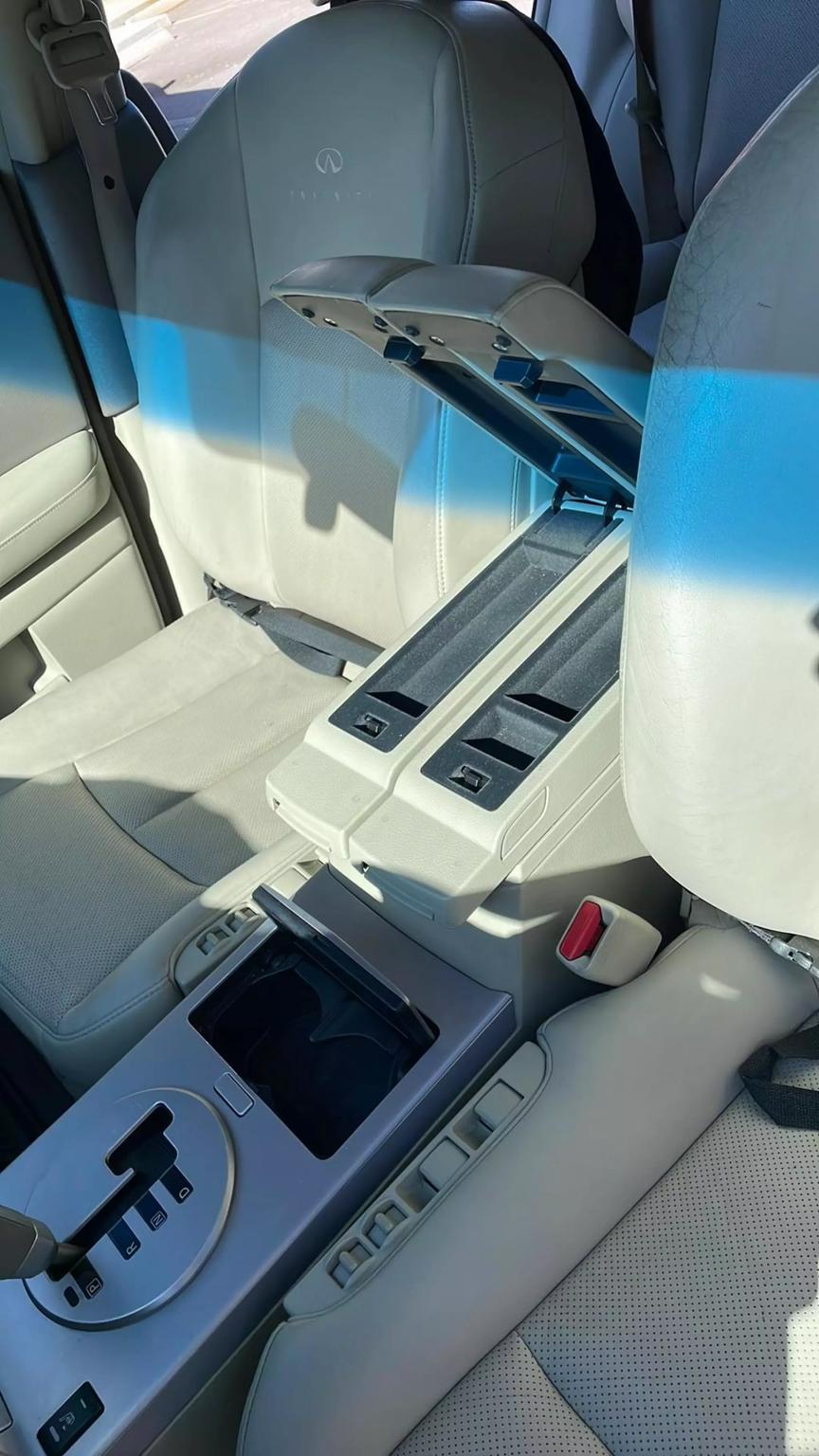 2005 INFINITI FX FX35 Sport Utility 4D