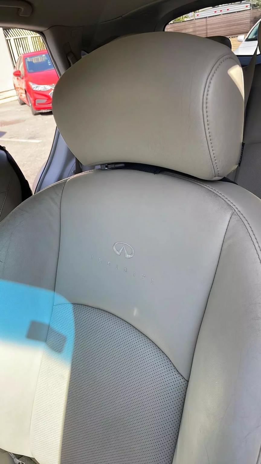 2005 INFINITI FX FX35 Sport Utility 4D