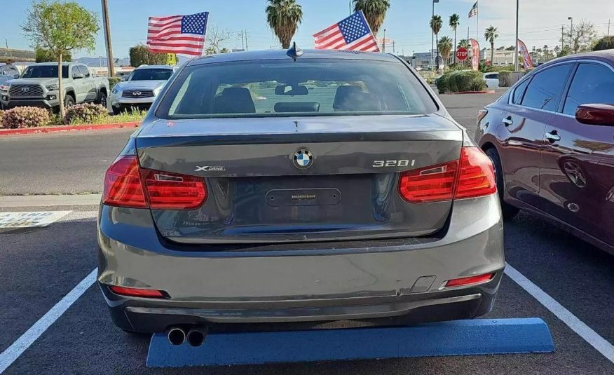 2013 BMW 3 Series 328i xDrive Sedan 4D