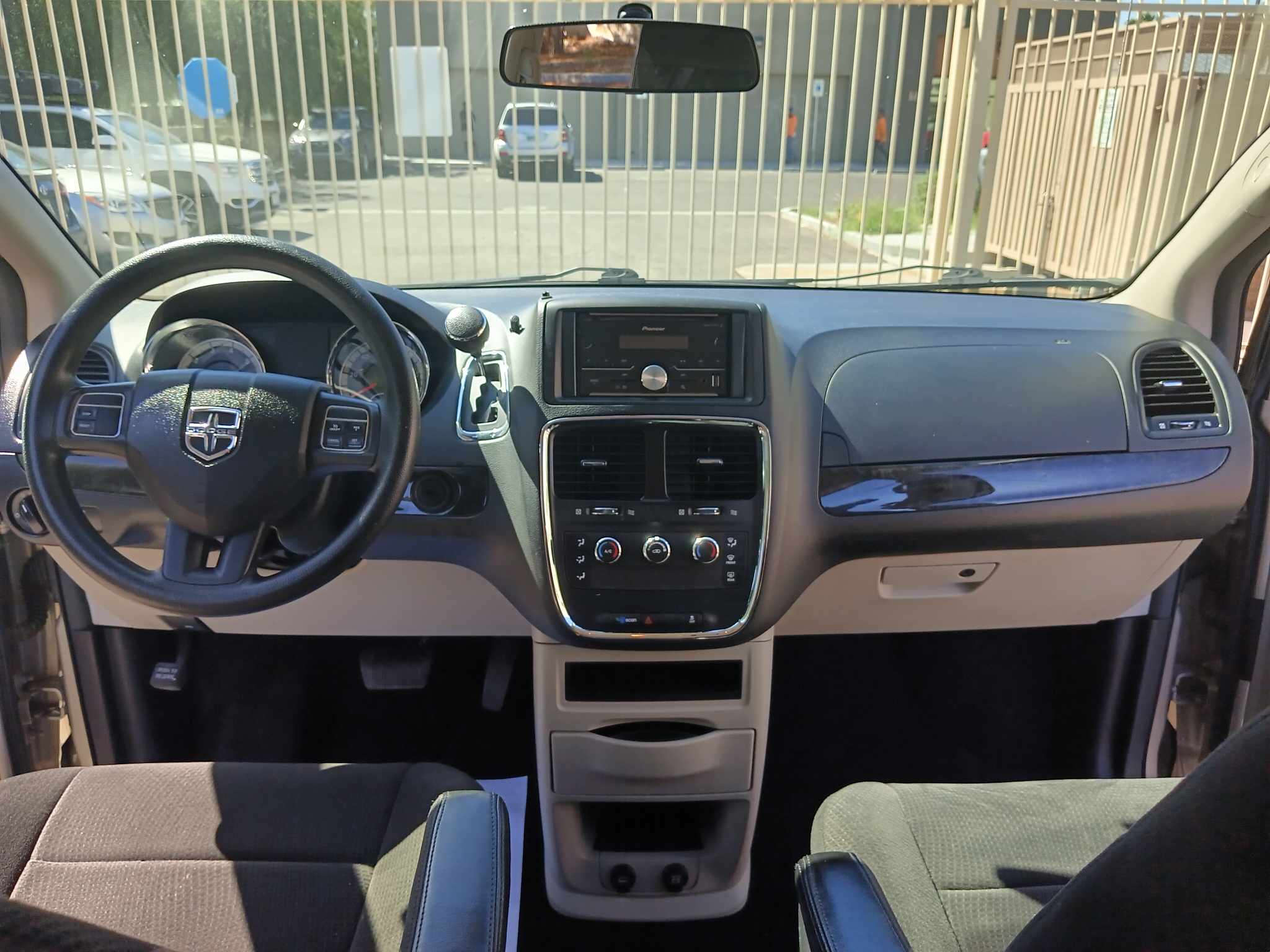 2013 Dodge Grand Caravan Passenger SE Minivan 4D