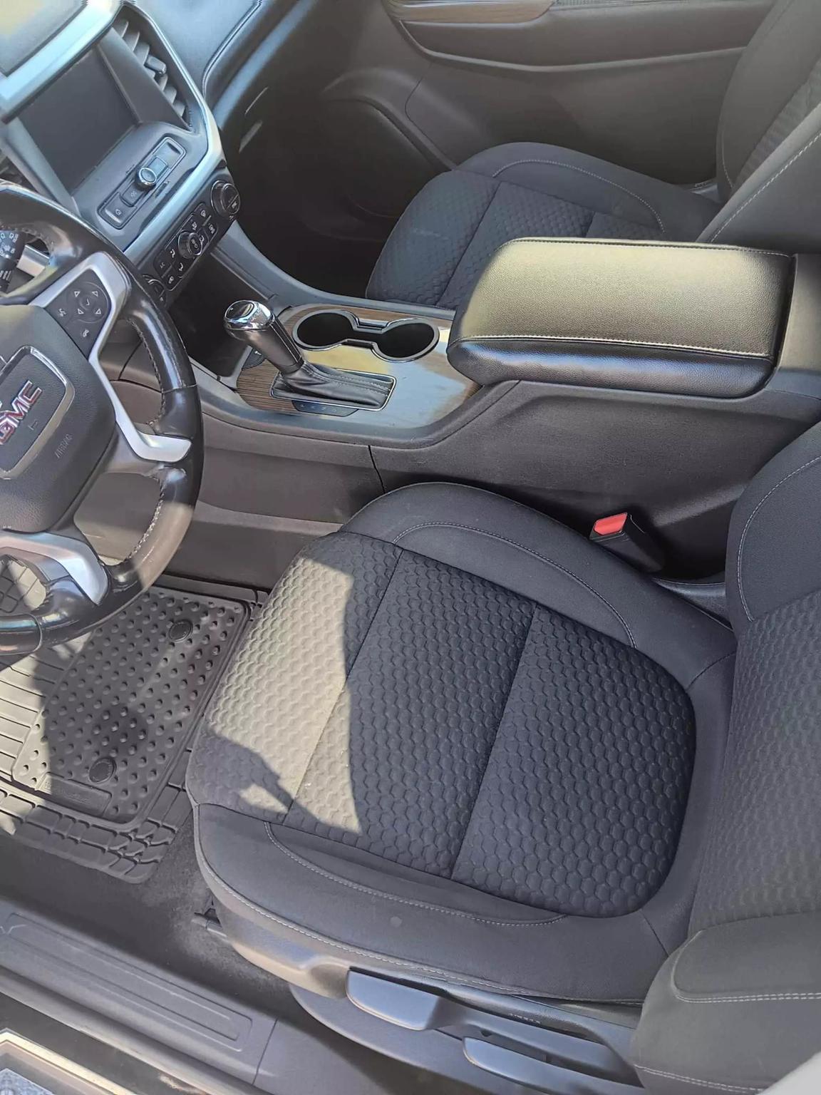 2018 GMC Acadia SLE-1 Sport Utility 4D