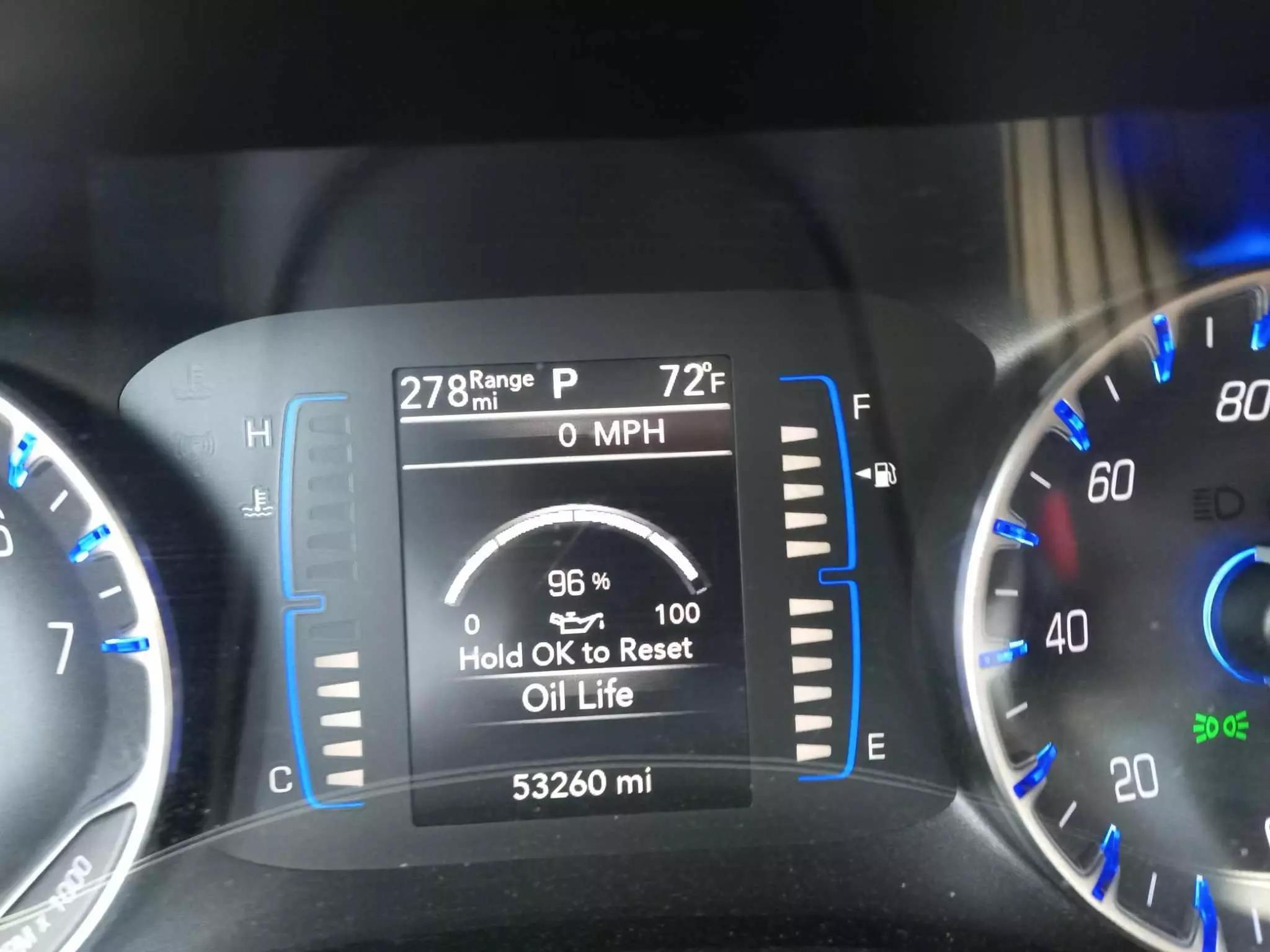 2018 Chrysler Pacifica L Minivan 4D