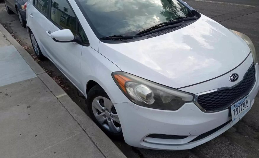 2016 Kia Forte LX Sedan 4D