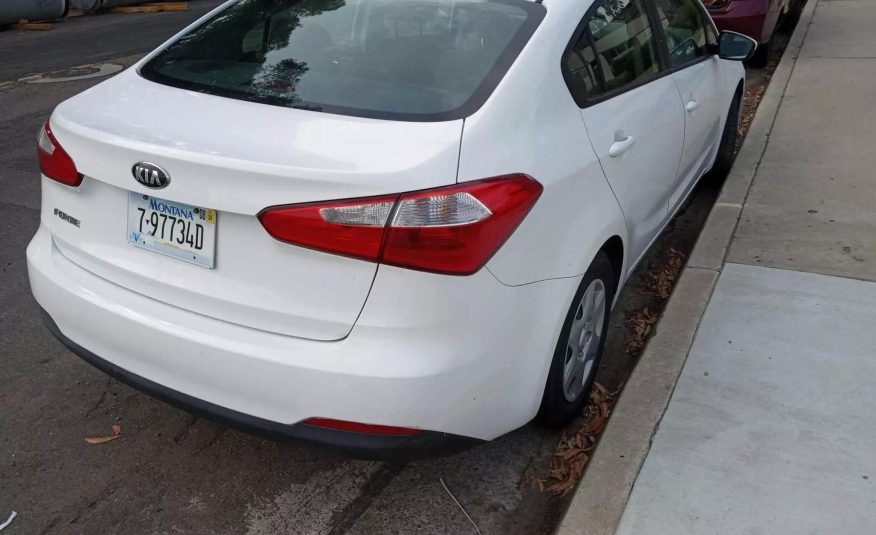 2016 Kia Forte LX Sedan 4D