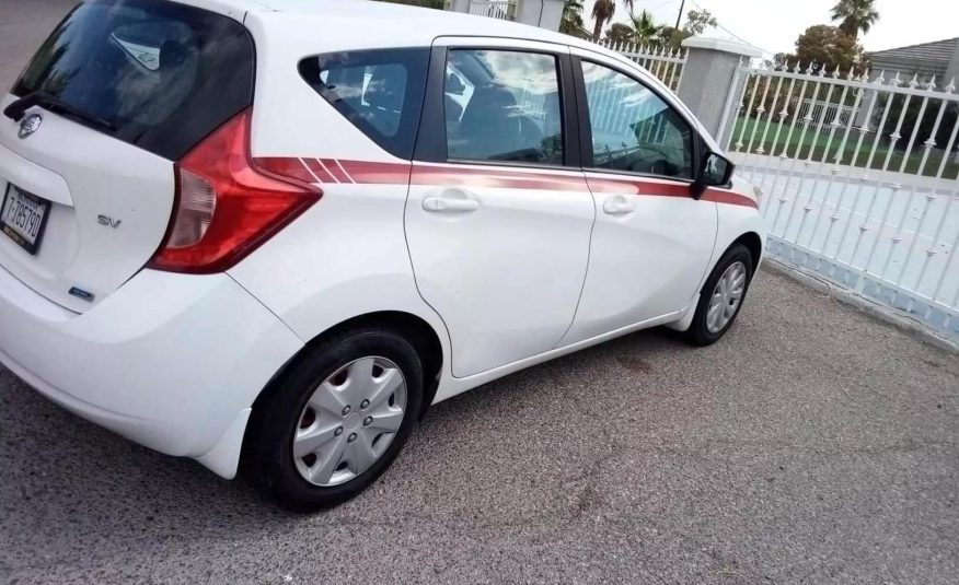 2016 Nissan Versa Note SL Hatchback 4D