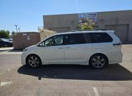 2014 Toyota Sienna SE Minivan 4D