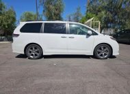 2014 Toyota Sienna SE Minivan 4D