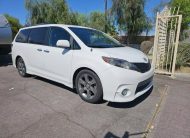 2014 Toyota Sienna SE Minivan 4D