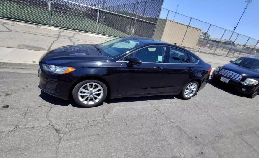 2020 Ford Fusion SE Hybrid Sedan 4D