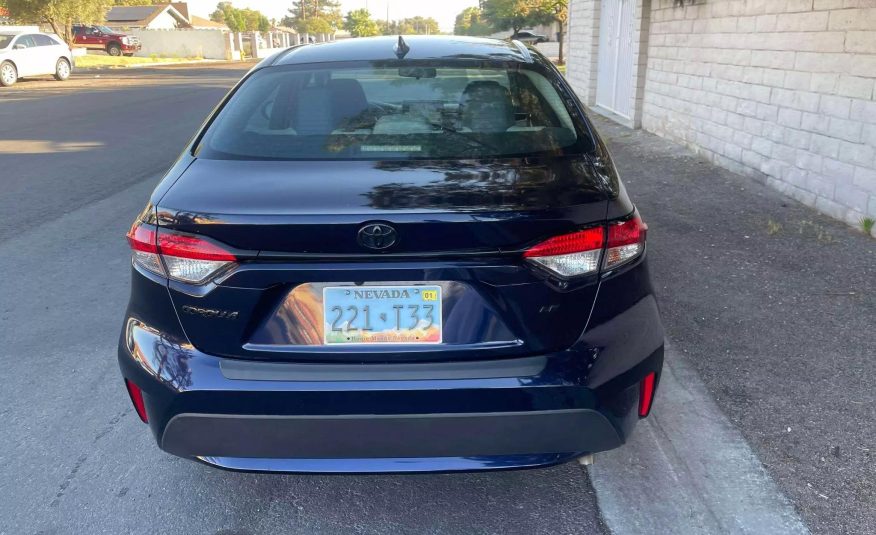 2022 Toyota Corolla LE Sedan 4D