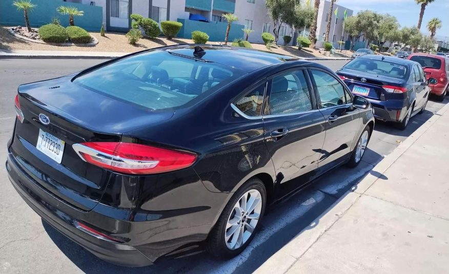 2020 Ford Fusion SE Hybrid Sedan 4D