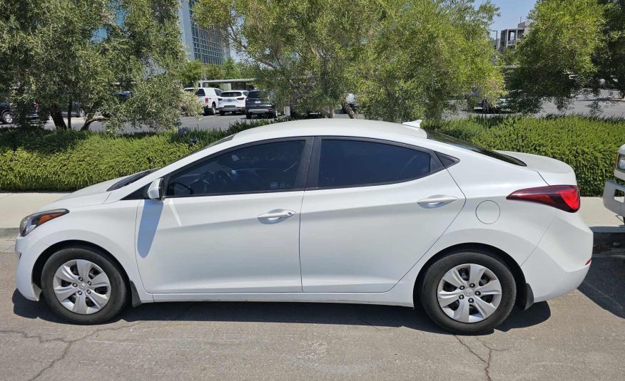 2016 Hyundai Elantra SE Sedan 4D