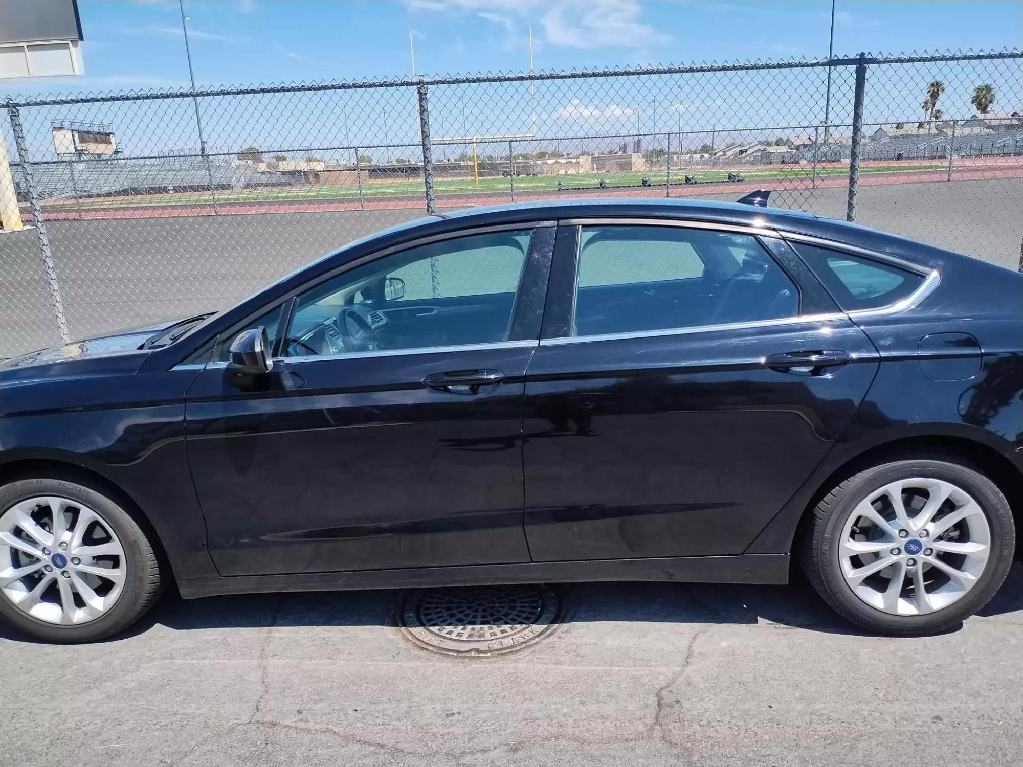 2020 Ford Fusion SE Hybrid Sedan 4D