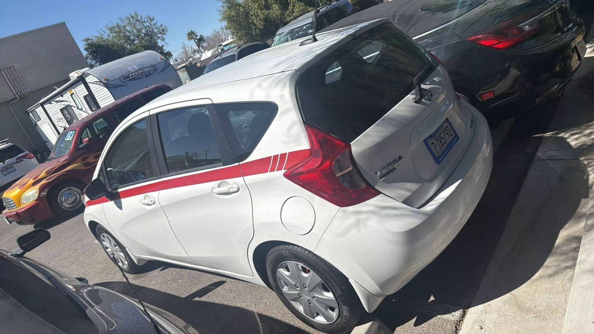 2016 Nissan Versa Note SL Hatchback 4D