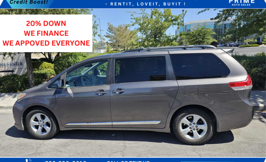 2011 TOYOTA SIENNA GREY