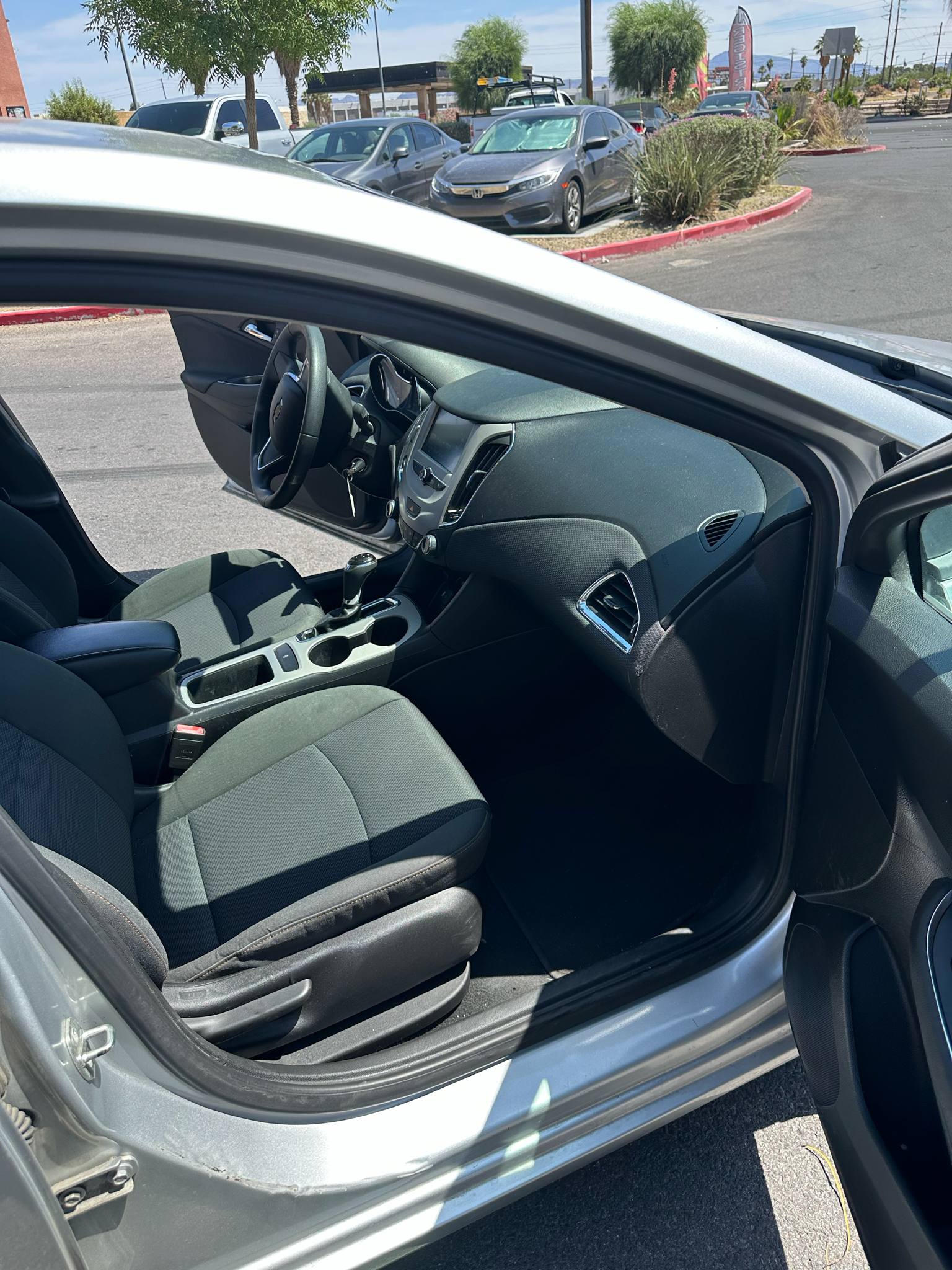 2018 Chevrolet Cruze LS Sedan 4D