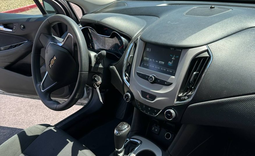 2018 Chevrolet Cruze LS Sedan 4D