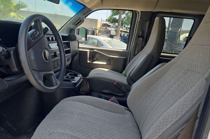 2017 Chevrolet Express 3500 Passenger LT Extended Van 3D