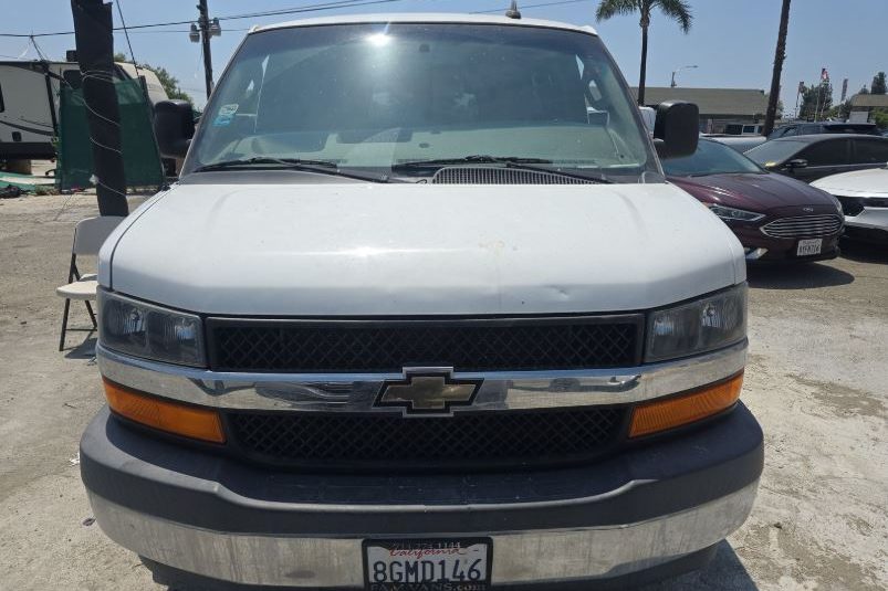 2017 Chevrolet Express 3500 Passenger LT Extended Van 3D