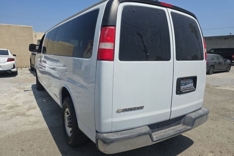 2017 Chevrolet Express 3500 Passenger LT Extended Van 3D