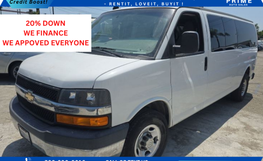 2017 Chevrolet Express 3500 Passenger LT Extended Van 3D